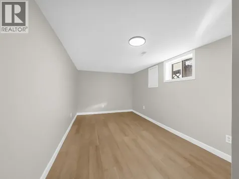 485 Mcewan Avenue Windsor ON N9B 2E7