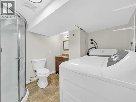 485 Mcewan Avenue Windsor ON N9B 2E7