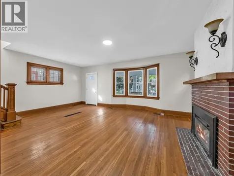 485 Mcewan Avenue Windsor ON N9B 2E7