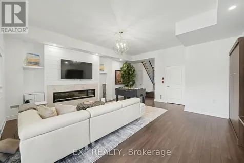22 18th Street North Wasaga Beach ON L9Z 2H4