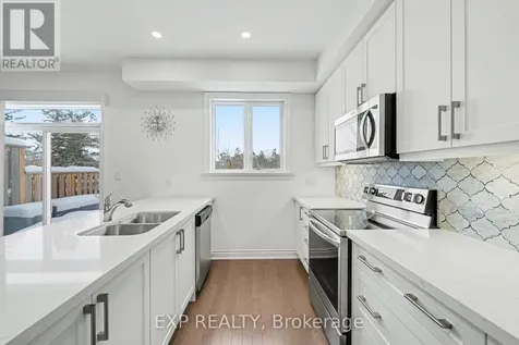 22 18th Street North Wasaga Beach ON L9Z 2H4