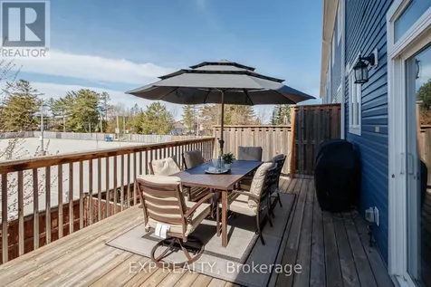 22 18th Street North Wasaga Beach ON L9Z 2H4
