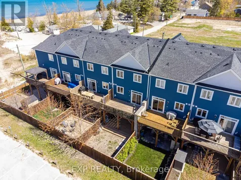 22 18th Street North Wasaga Beach ON L9Z 2H4