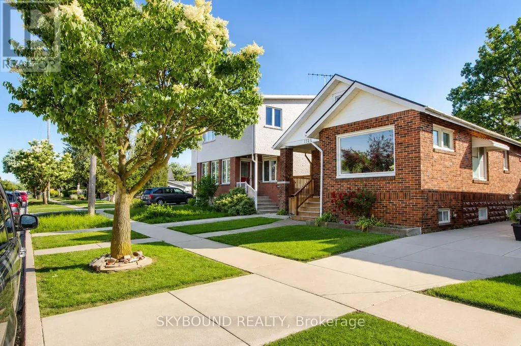 1723 Langlois Avenue Windsor ON N8X 4M4