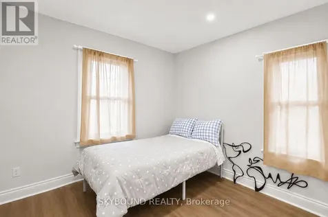 1723 Langlois Avenue Windsor ON N8X 4M4