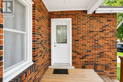 1723 Langlois Avenue Windsor ON N8X 4M4
