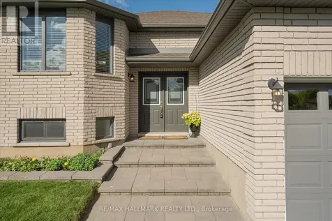 1044 Riddell Avenue Cobourg ON K9A 5M8