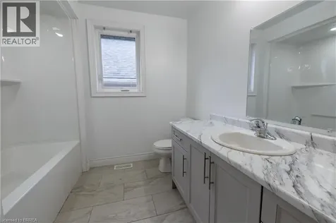 72 Balfour Street Brantford ON N3T 1J7