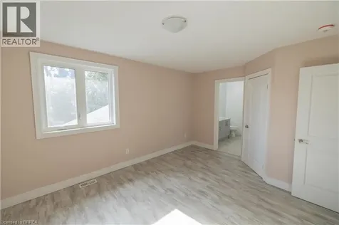 72 Balfour Street Brantford ON N3T 1J7
