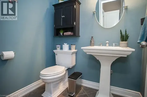 10 Bisset Avenue Brantford ON N3T 0H2