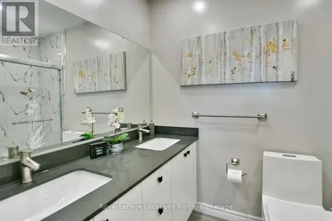 256 Ontario Street Collingwood ON L9Y 1M9