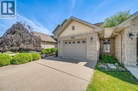 205 Whisper Creek Circle Tecumseh ON N9K 1G3