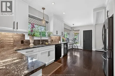 421 Arlington Tecumseh ON N8N 2K1
