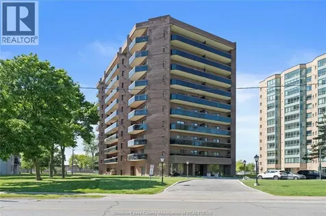 3663 Riverside Drive Windsor ON N8Y 4V3