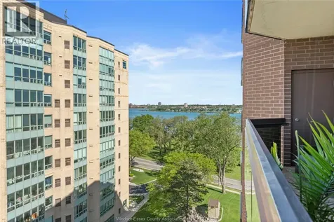 3663 Riverside Drive Windsor ON N8Y 4V3
