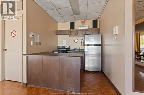 3663 Riverside Drive Windsor ON N8Y 4V3