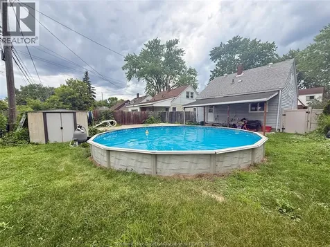 1825 Tourangeau Road Windsor ON N8W 4N2