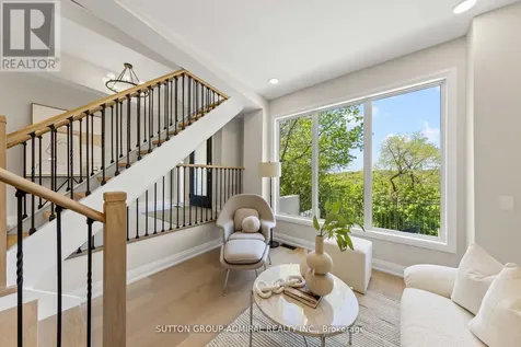 35 Beechwood Drive Toronto (broadview North) ON M4K 3H7