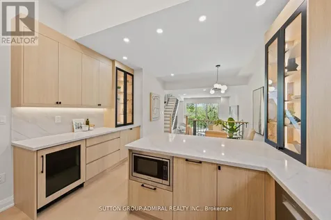 35 Beechwood Drive Toronto (broadview North) ON M4K 3H7