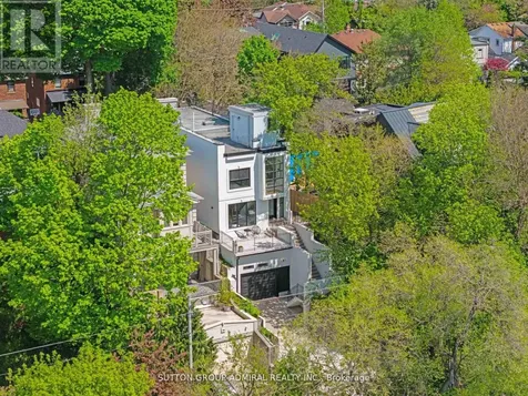 35 Beechwood Drive Toronto (broadview North) ON M4K 3H7