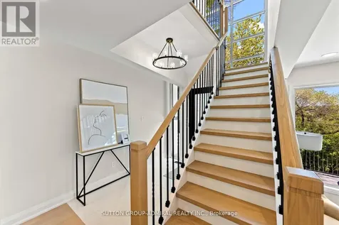35 Beechwood Drive Toronto (broadview North) ON M4K 3H7