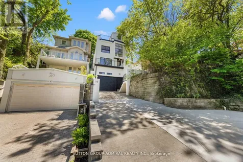 35 Beechwood Drive Toronto (broadview North) ON M4K 3H7