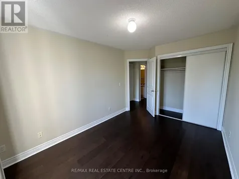 2491 Postmaster Drive Oakville (wm Westmount) ON L6M 0L5