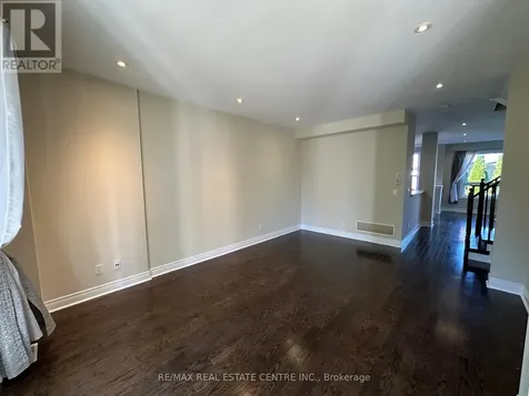 2491 Postmaster Drive Oakville (wm Westmount) ON L6M 0L5