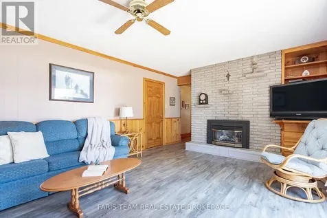2966 George Johnston Road Springwater ON L9X 1T8