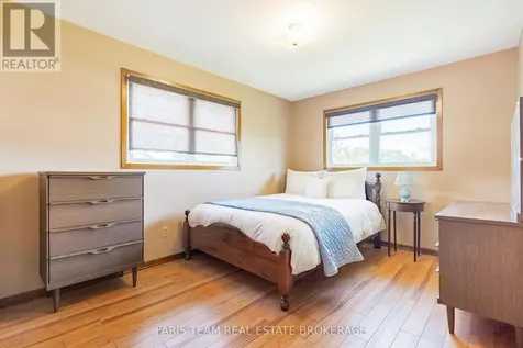 2966 George Johnston Road Springwater ON L9X 1T8