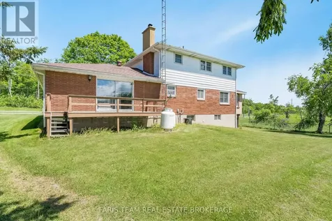 2966 George Johnston Road Springwater ON L9X 1T8