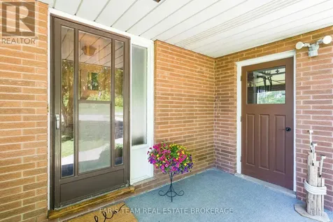 2966 George Johnston Road Springwater ON L9X 1T8