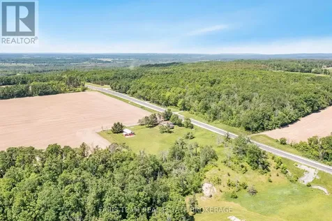2966 George Johnston Road Springwater ON L9X 1T8