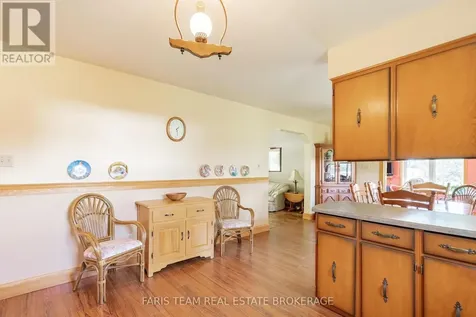 2966 George Johnston Road Springwater ON L9X 1T8