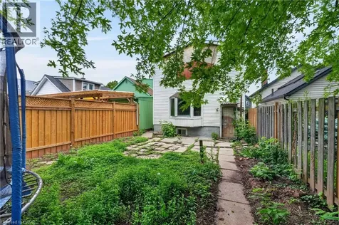 28 Cambridge Avenue Hamilton ON L8H 1T5