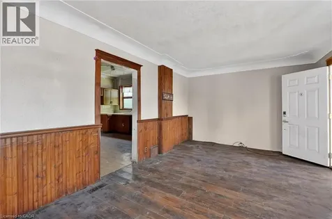 28 Cambridge Avenue Hamilton ON L8H 1T5