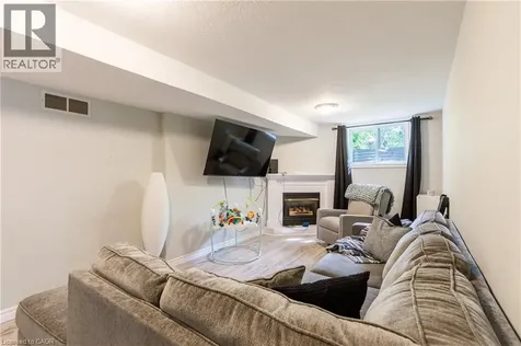 907 Doon Village Road Kitchener ON N2P 1A1