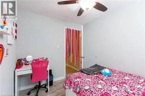 907 Doon Village Road Kitchener ON N2P 1A1