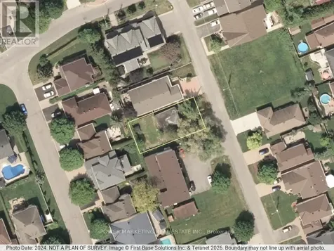 924 Beauchamp Avenue Ottawa ON K1C 3A8
