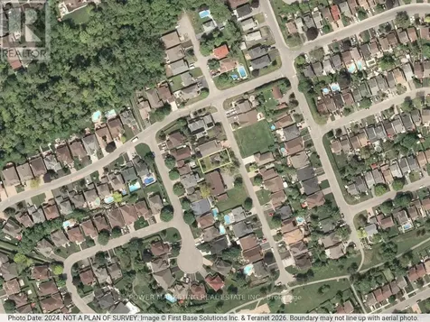 924 Beauchamp Avenue Ottawa ON K1C 3A8