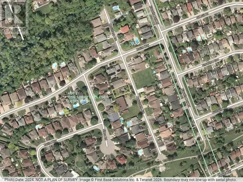 924 Beauchamp Avenue Ottawa ON K1C 3A8