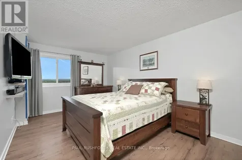 1599 Lassiter Terrace Ottawa ON K1J 8R6