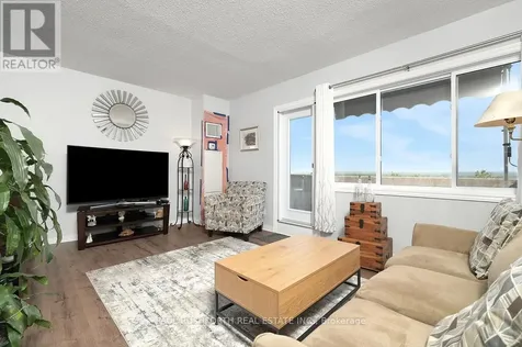 1599 Lassiter Terrace Ottawa ON K1J 8R6