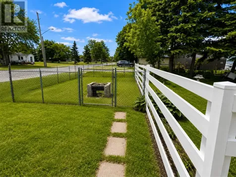 1022 Christie Ave N Fort Frances ON P9A 2G6