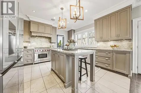 476 Patricia Drive Burlington (bayview) ON L7T 1K2