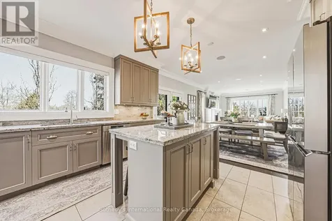 476 Patricia Drive Burlington (bayview) ON L7T 1K2