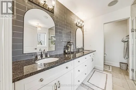 476 Patricia Drive Burlington (bayview) ON L7T 1K2