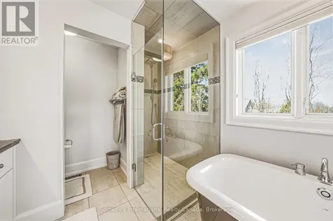 476 Patricia Drive Burlington (bayview) ON L7T 1K2