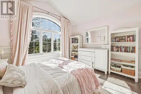 476 Patricia Drive Burlington (bayview) ON L7T 1K2