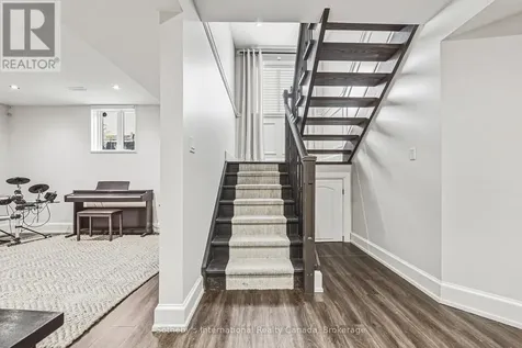 476 Patricia Drive Burlington (bayview) ON L7T 1K2
